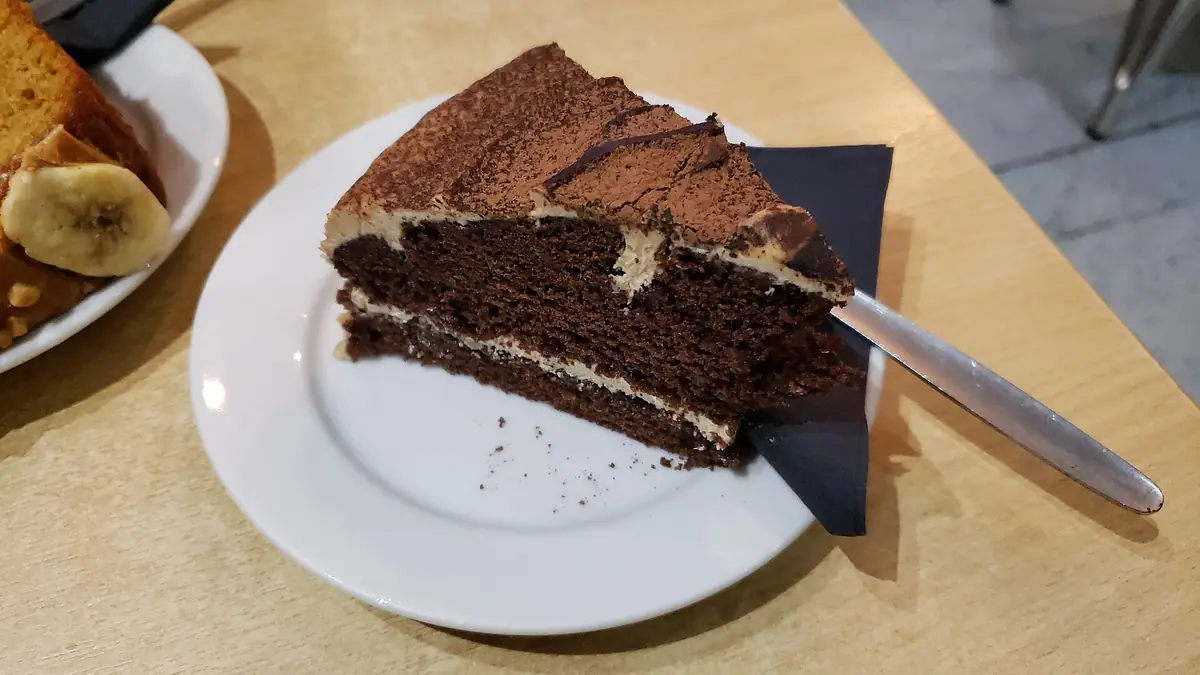 Cakes Bakes & Shakes Marton – cake shop in Marton, Middlesbrough